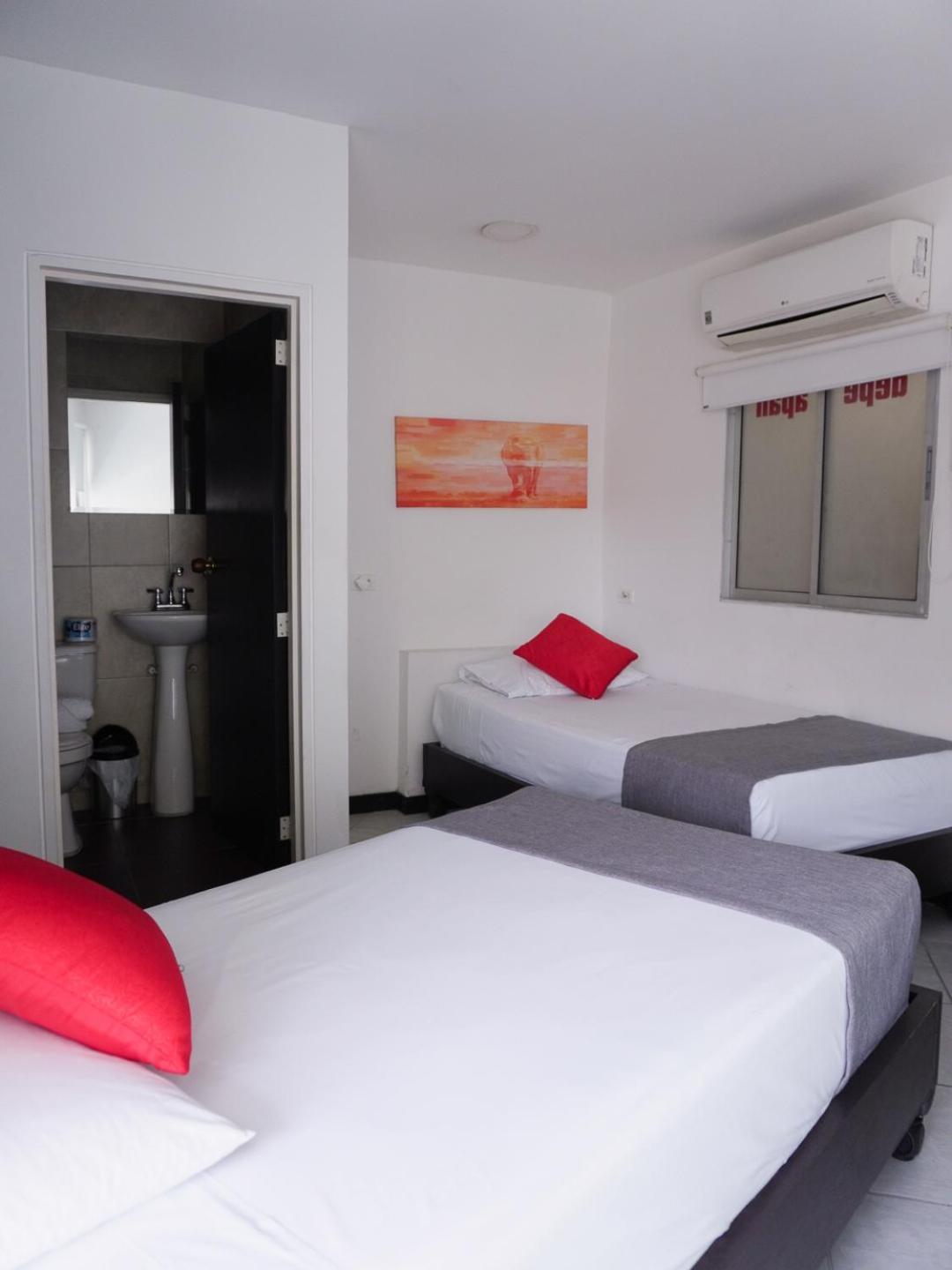 Hotel Depeapan Cali Exteriér fotografie